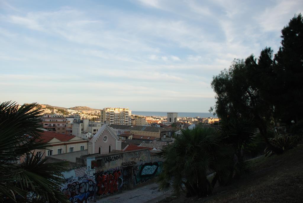 Appartamento Il Lilla Κάλιαρι Εξωτερικό φωτογραφία